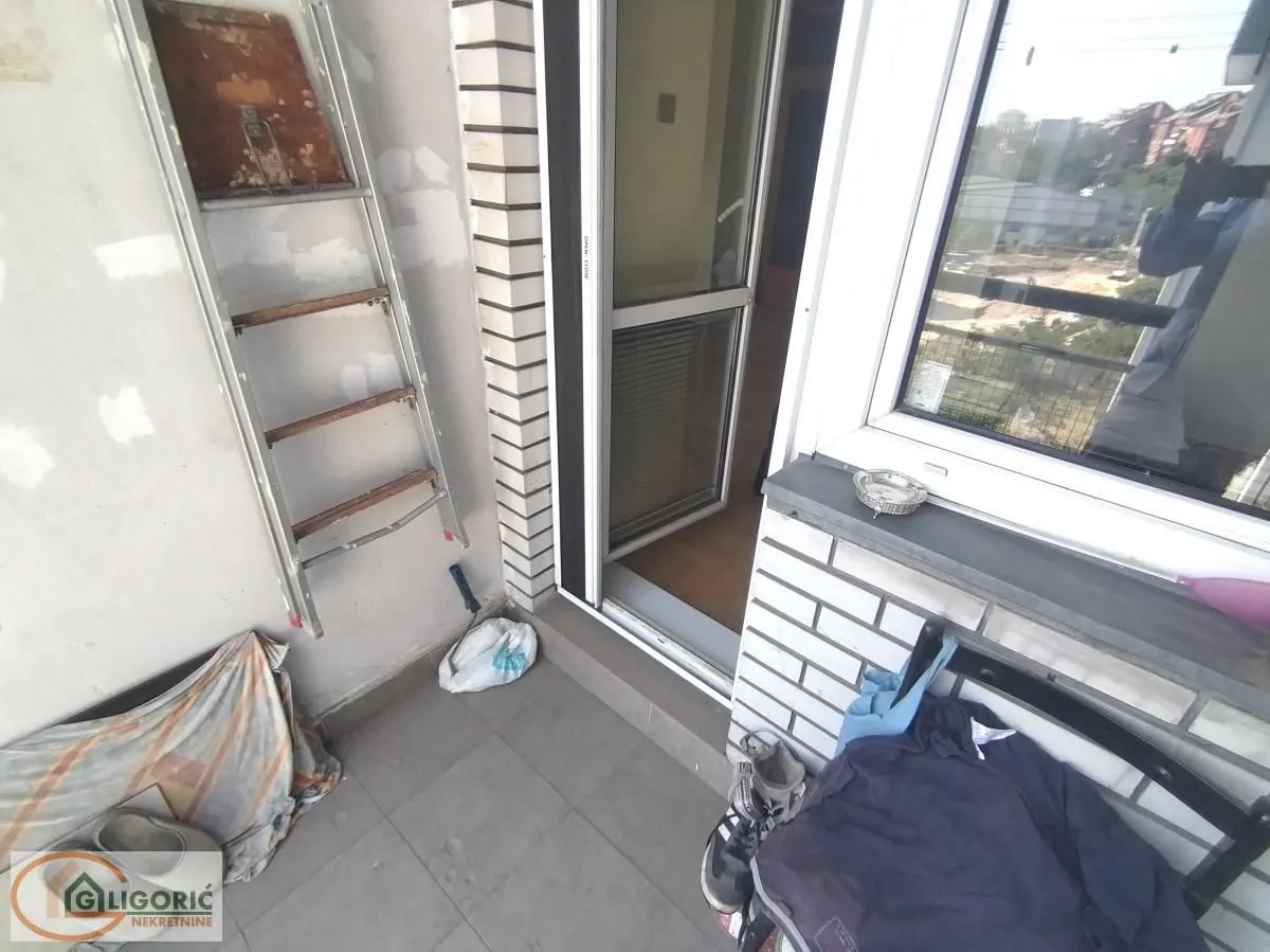Prodaja, dvosoban stan, 58m², Banovo Brdo, Beograd