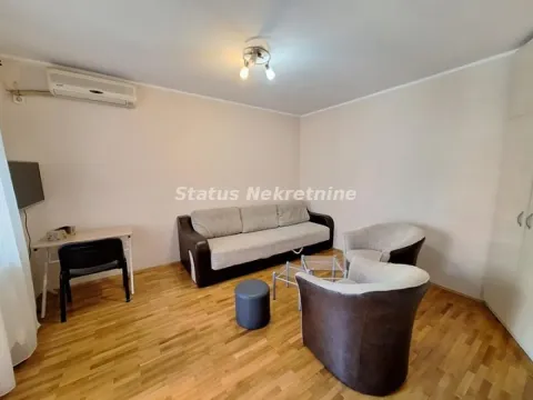 Rent, one bedroom apartment, 31m², Grbavica, Novi Sad Sve Podlokacije - image 1
