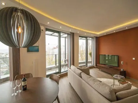 Izdavanje, trosoban stan, 92m², Kalenić Pijaca, Vračar Sve Podlokacije - image 2