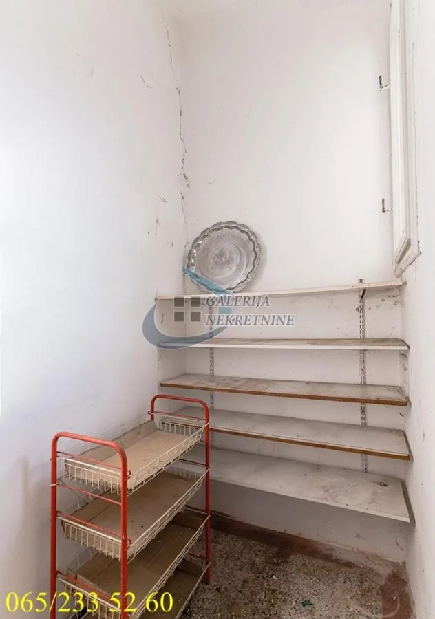 Prodaja, trosoban stan, 77m², Stari Grad, Beograd