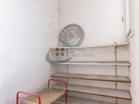 Prodaja, trosoban stan, 77m², Stari Grad, Beograd - image 17