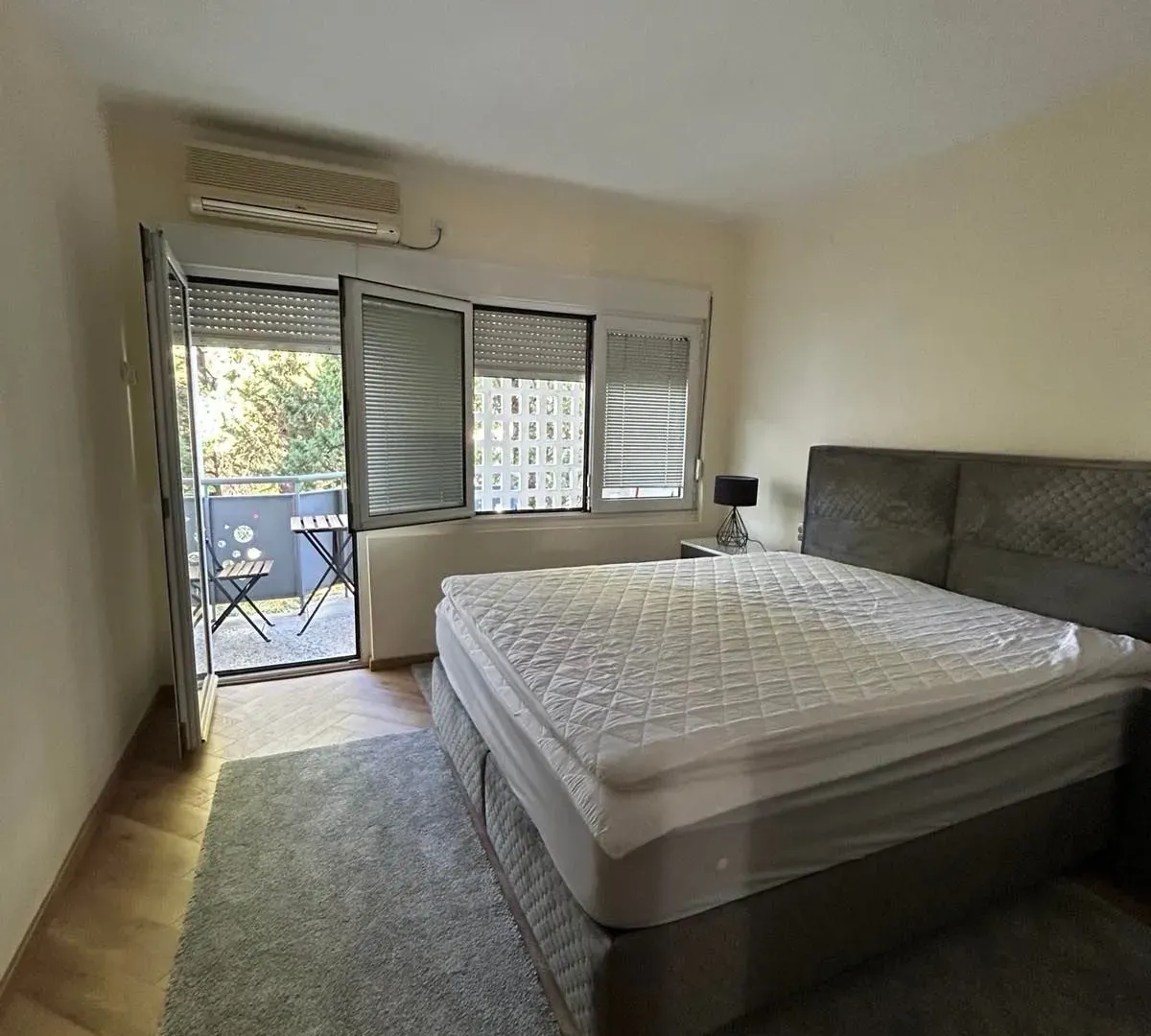 Izdavanje, dvosoban stan, 55m², Preko Morače, Podgorica