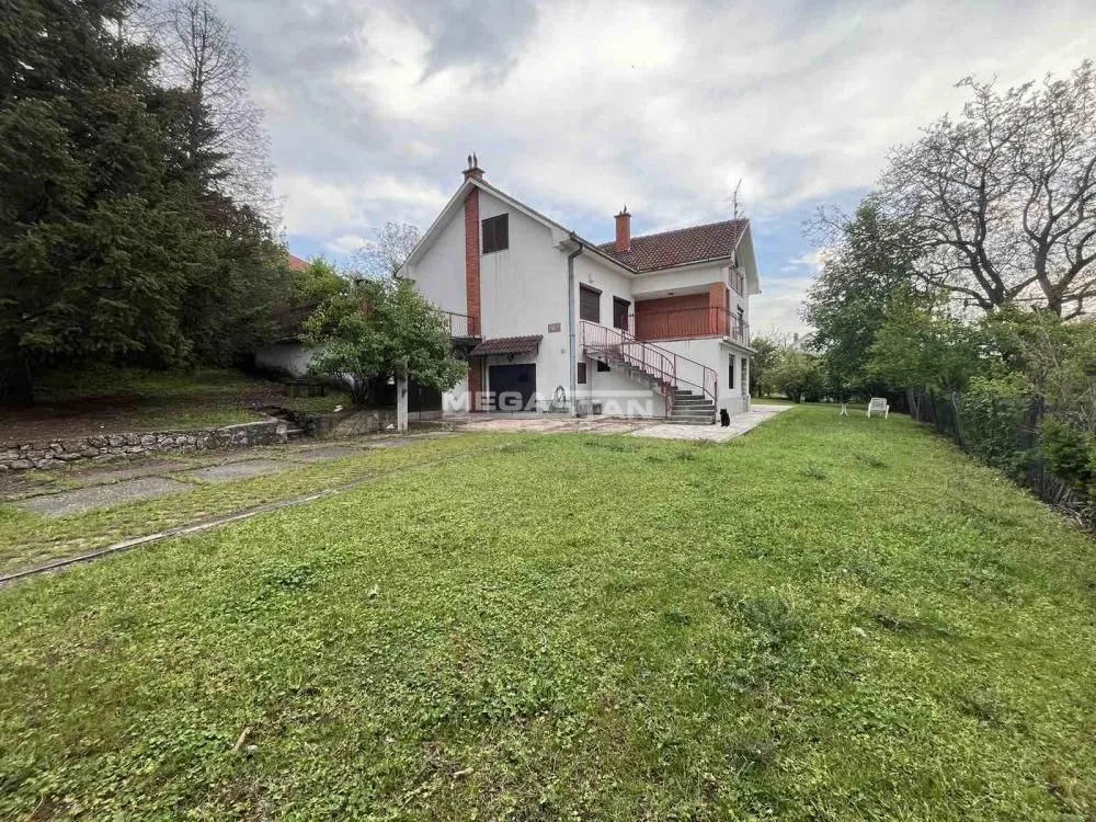 Prodaja, kuća, 450m², Boleč, Grocka