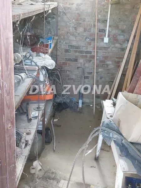 Prodaja, ugostiteljski objekat, 478m², Perlez, Zrenjanin