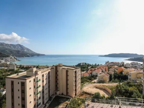 Prodaja, jednosoban stan, 35m², Bečići, Budva - image 1
