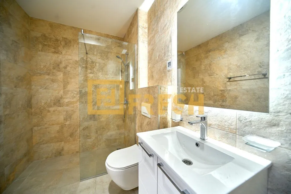 Prodaja, trosoban stan, 104m², Stari Aerodrom, Podgorica