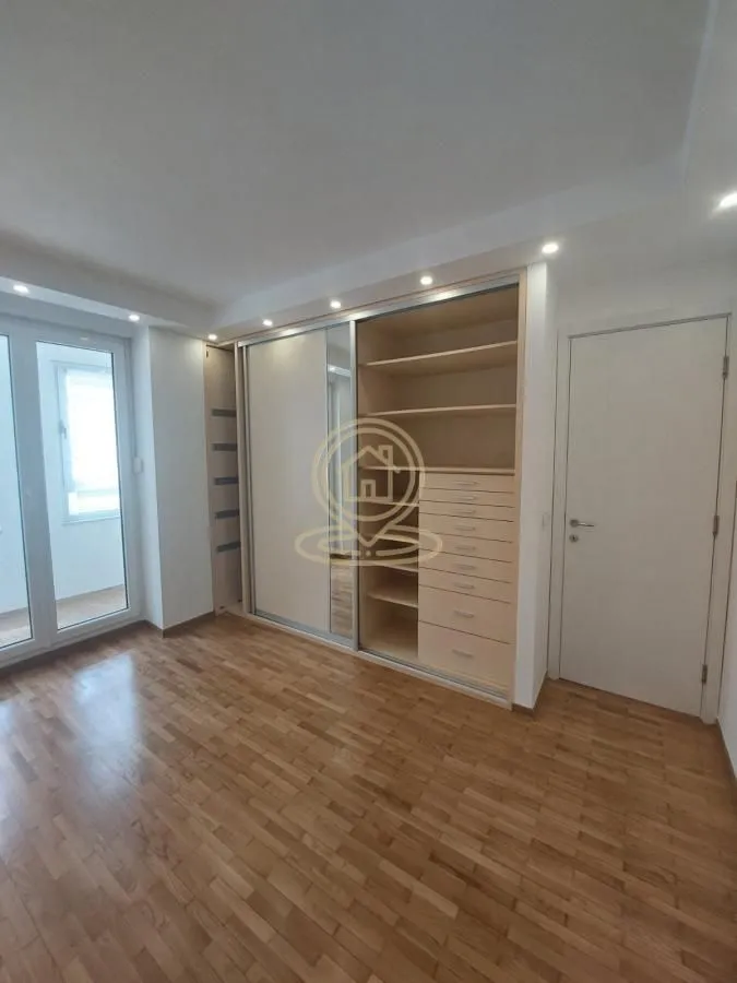 Izdavanje, trosoban stan, 58m², Bulbulder, Zvezdara Sve Podlokacije
