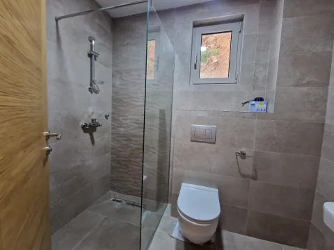 Sale, two bedroom apartment, 62m², Bečići, Budva - image 20