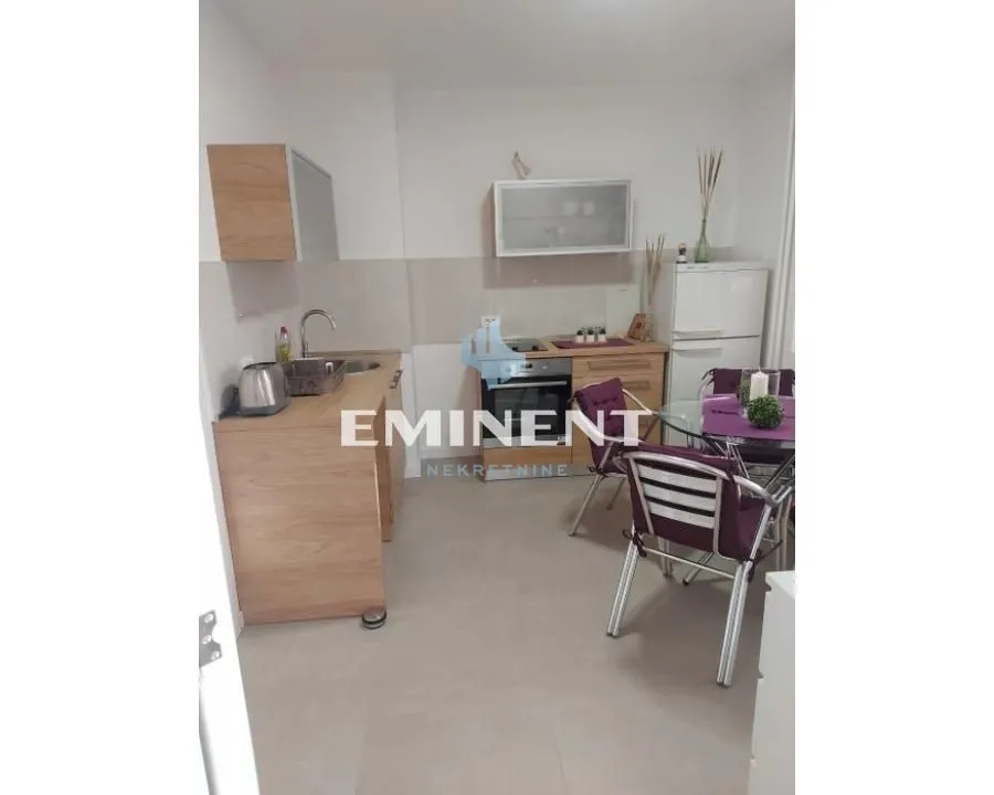 Rent, two bedroom apartment, 65m², Slavija, Vračar Sve Podlokacije