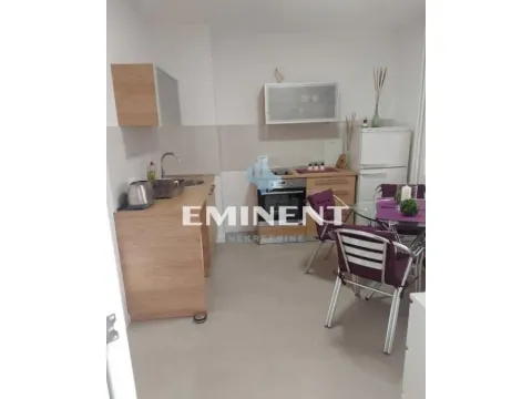 Izdavanje, dvosoban stan, 65m², Slavija, Vračar Sve Podlokacije - image 4