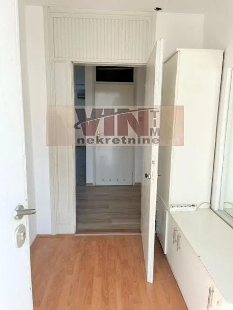 Prodaja, trosoban stan, 76m², Savski Venac, Beograd