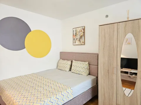 Rent, studio apartment, 30m², Budva, Crna Gora - image 10