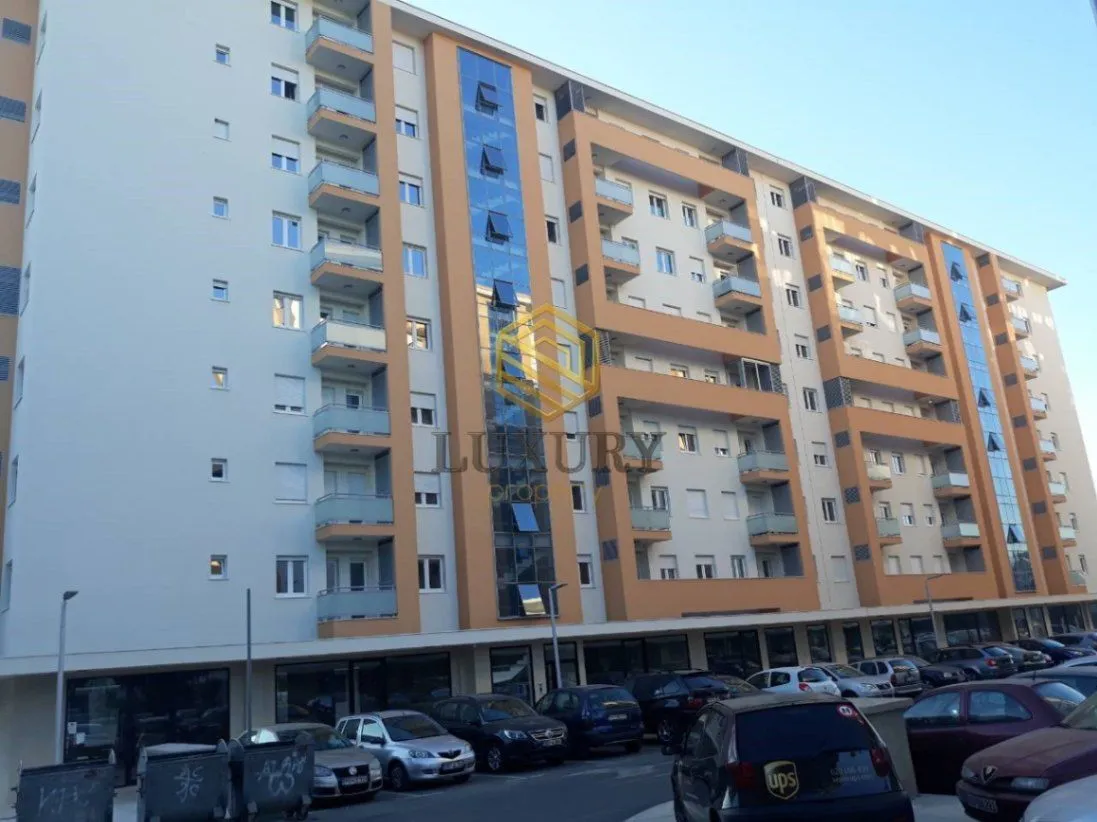 Izdavanje, garsonjera, 27m², City Kej, Podgorica