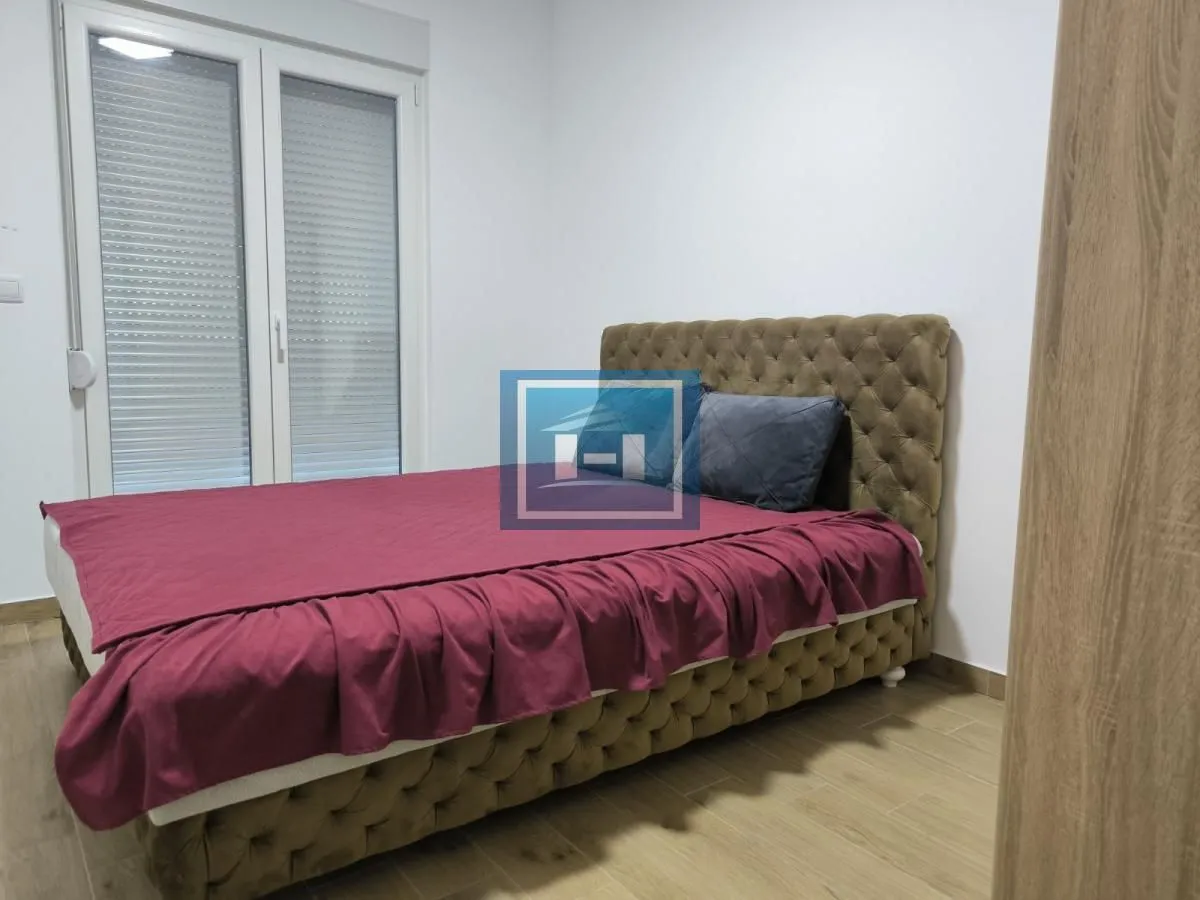 Izdavanje, jednosoban stan, 48m², Centar, Ćuprija