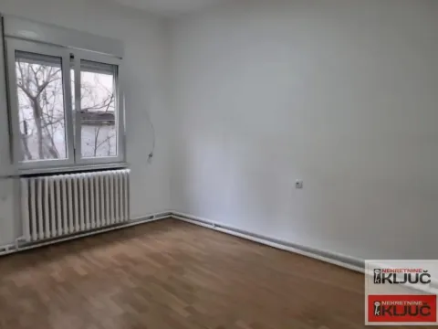 Prodaja, dvosoban stan, 50m², Centar, Novi Sad - image 7