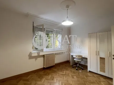 Izdavanje, trosoban stan, 86m², Savski Venac, Beograd - image 3