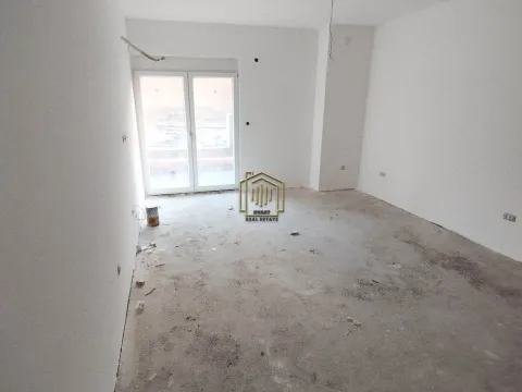 Prodaja, jednosoban stan, 54m², Momišići, Podgorica - image 2