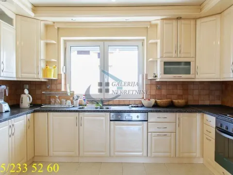 Sale, house, 635m², Farmaceutski Fakultet, Voždovac Sve Podlokacije - image 21