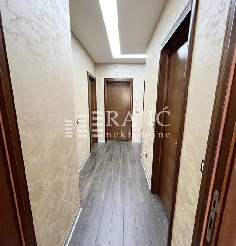 Rent, three bedroom apartment, 76m², Vračar Centar, Vračar Sve Podlokacije