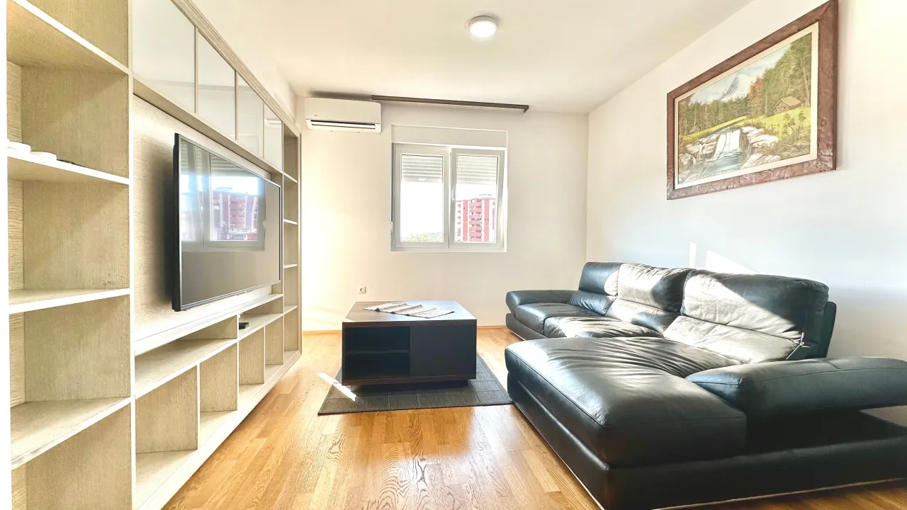 Izdavanje, dvosoban stan, 71m², Tuški Put, Podgorica