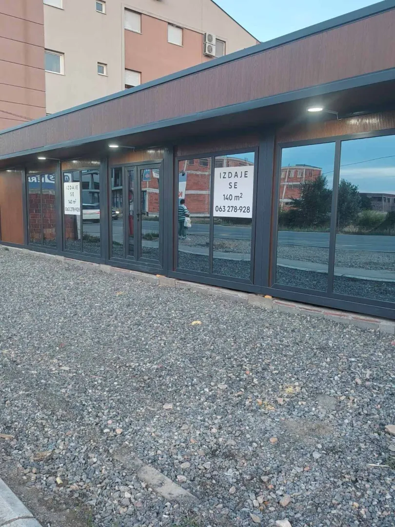 Rent, office space, 140m², Surčin, Beograd