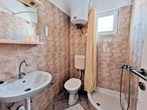 Izdavanje, dvosoban stan, 100m², Babin Do, Budva - image 6