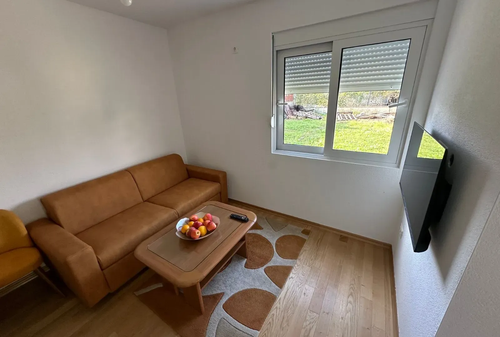 Izdavanje, stan, 34m², Tološka šuma, Podgorica