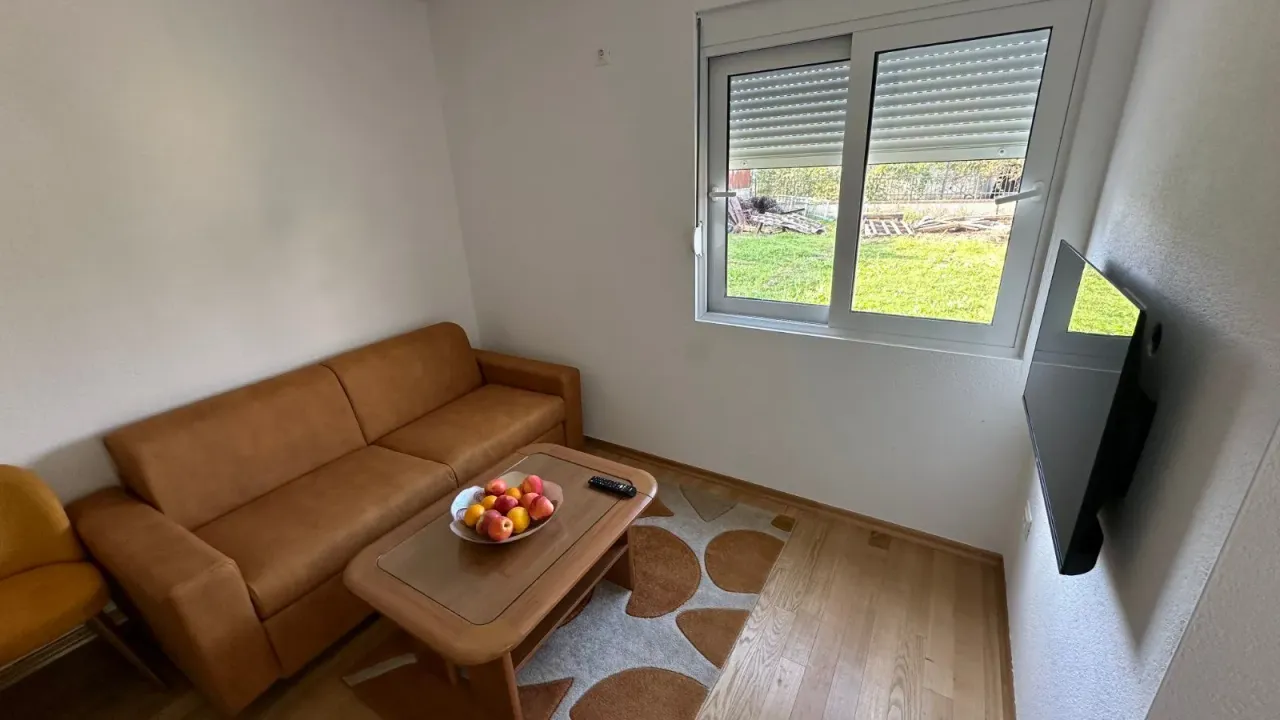 Izdavanje, stan, 34m², Tološka šuma, Podgorica