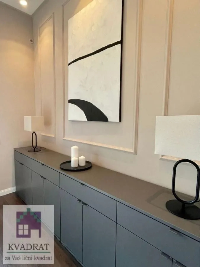 Prodaja, stan, 85m², Centar, Novi Sad