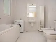 Sale, hospitality venue, 400m², Petrovac, Budva - image 2