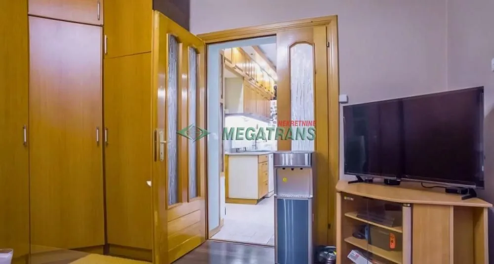 Prodaja, dvosoban stan, 65m², Bulevar Oslobodjenja, Novi Sad Sve Podlokacije