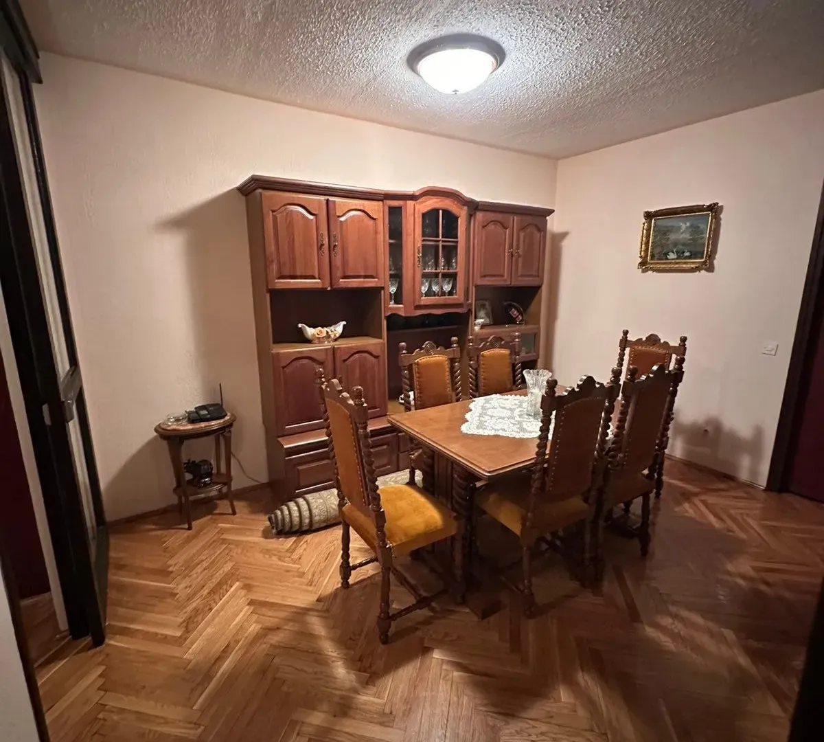 Izdavanje, dvosoban stan, 71m², Centar, Podgorica