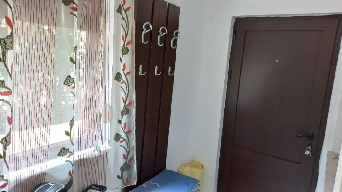 Izdavanje, jednosoban stan, 43m², Đenovići, Herceg Novi