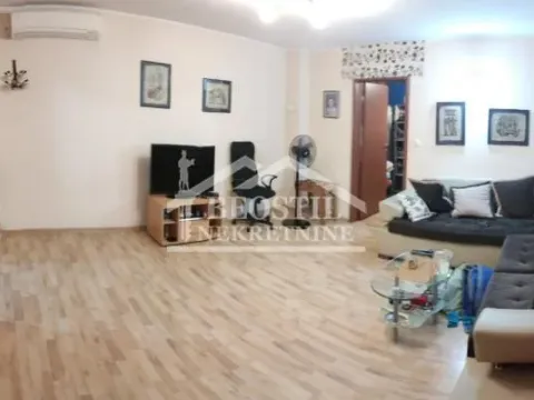 Sale, house, 30m², Zemun Centar, Zemun Sve Podlokacije