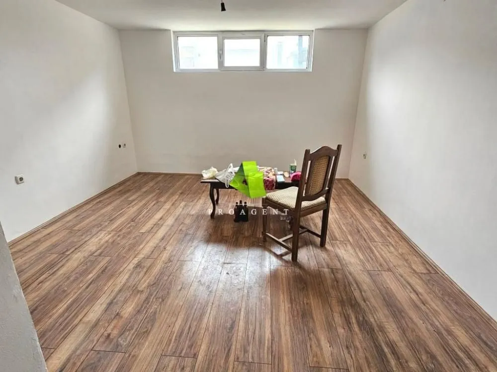 Prodaja, dvosoban stan, 62m², Donja Vrežina, Niš