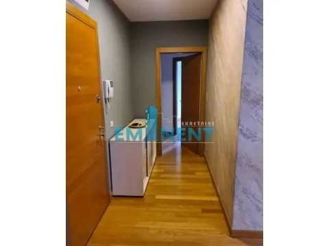 Izdavanje, trosoban stan, 82m², Slavija, Vračar Sve Podlokacije - image 9