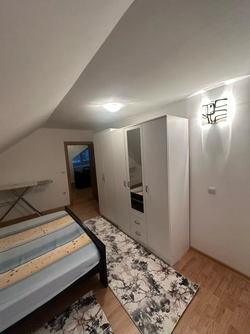 Izdavanje, kuća, 160m², Polje, Bar