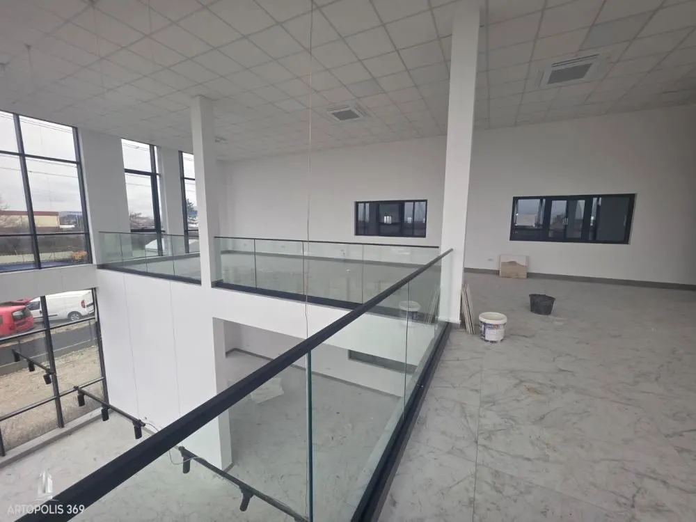 Rent, office space, 3500m², Šimanovci, Pećinci