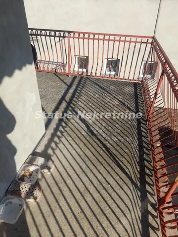 Prodaja, kuća, 157m², Futog, Novi Sad Sve Podlokacije
