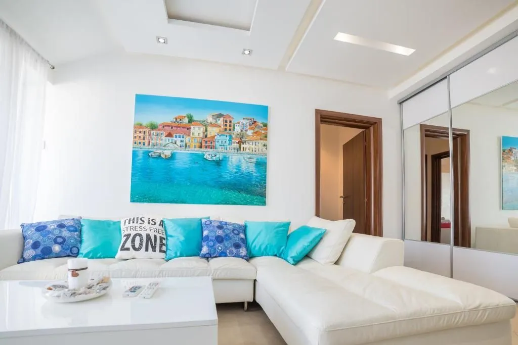 Rent, two bedroom apartment, 50m², Centar, Budva
