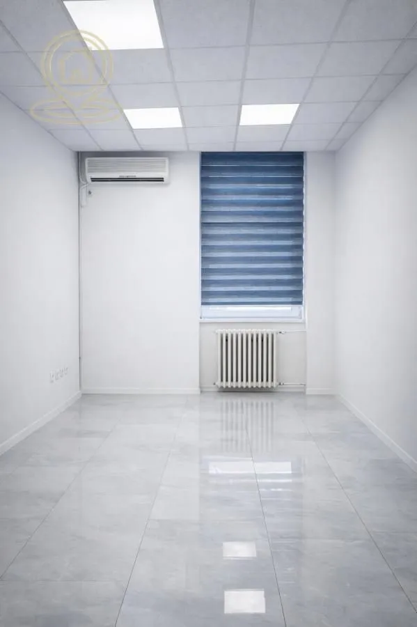 Rent, office space, 275m², Stari grad, Novi Sad