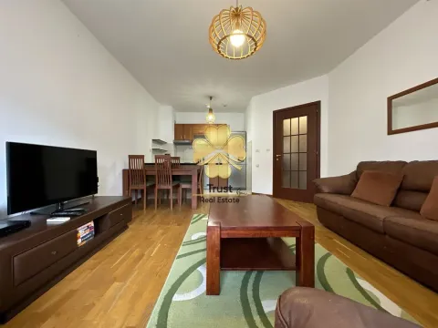 Izdavanje, jednosoban stan, 52m², City Kvart, Podgorica