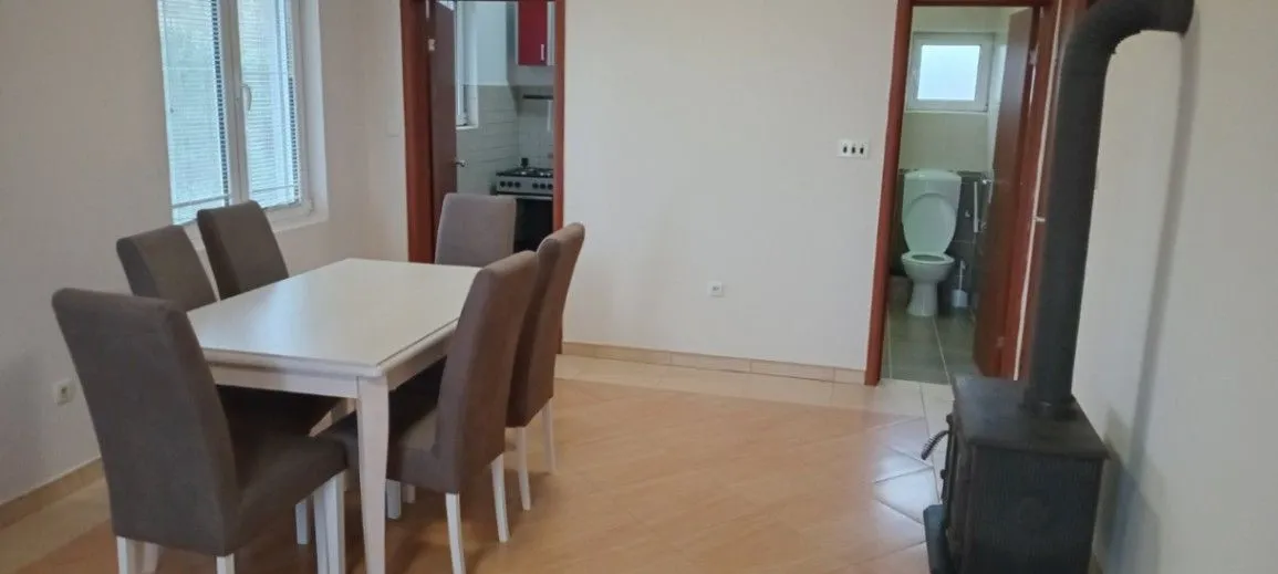 Rent, two bedroom apartment, 80m², Đuraševići, Tivat