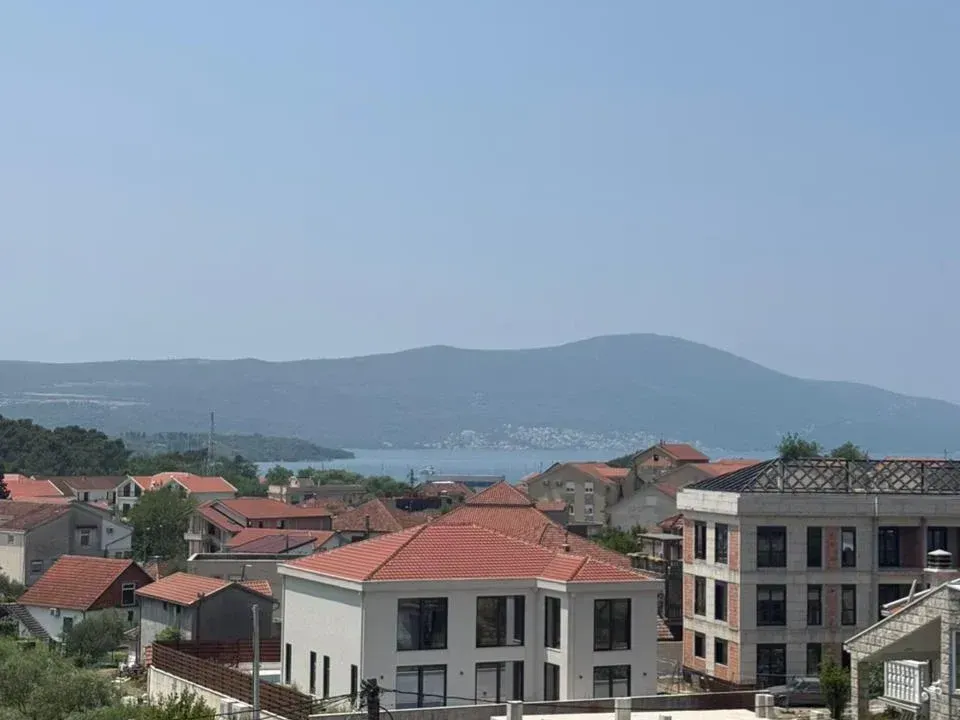 Sale, land lot, 1892m², Tivat, Crna Gora