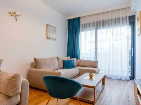 Prodaja, jednosoban stan, 65m², Centar, Bar - image 4