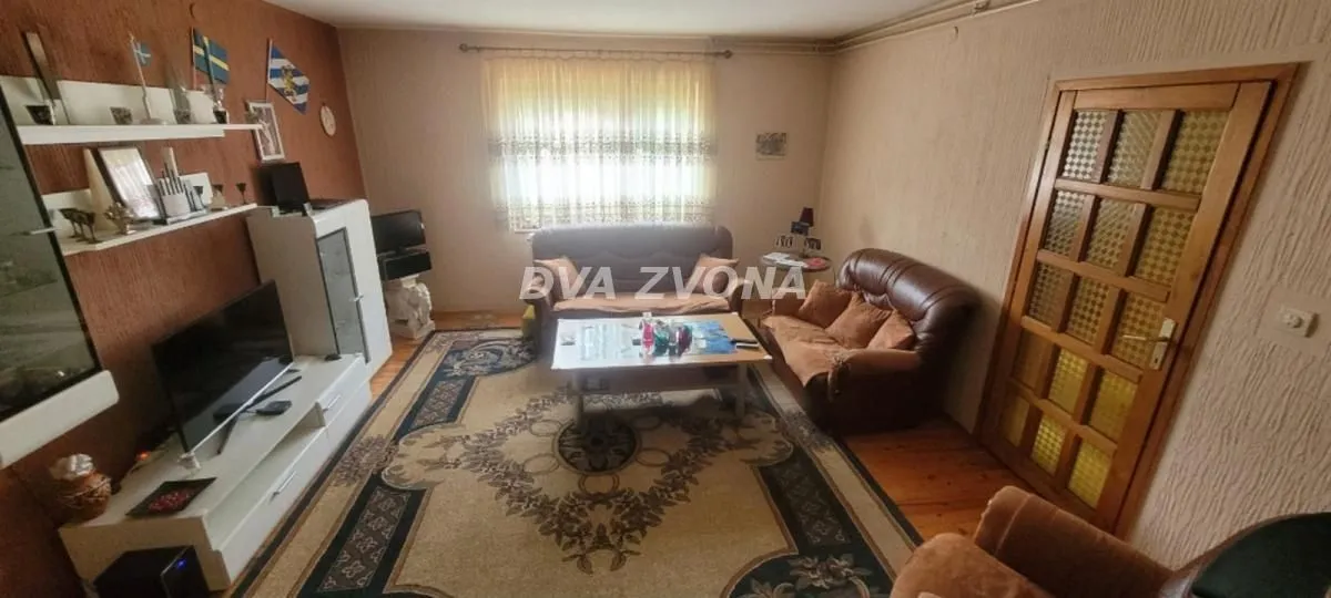 Prodaja, kuća, 179m², Adice, Novi Sad Sve Podlokacije