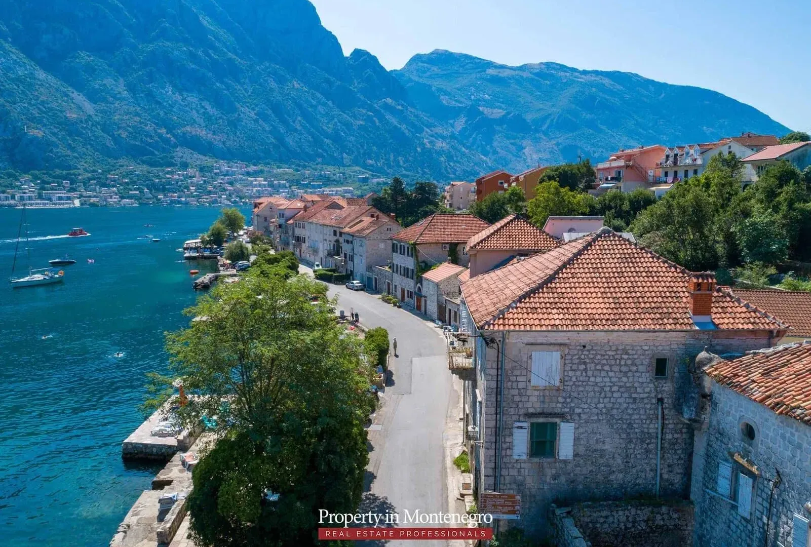 Prodaja, kuća, 321m², Prčanj, Kotor