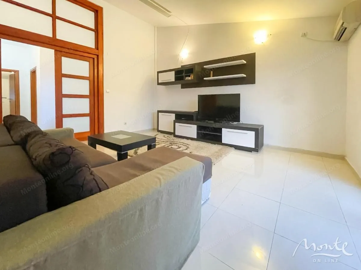 Prodaja, dvosoban stan, 83m², Igalo, Herceg Novi