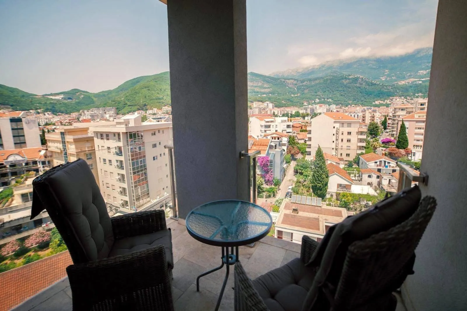 Rent, three bedroom apartment, 152m², Centar, Budva