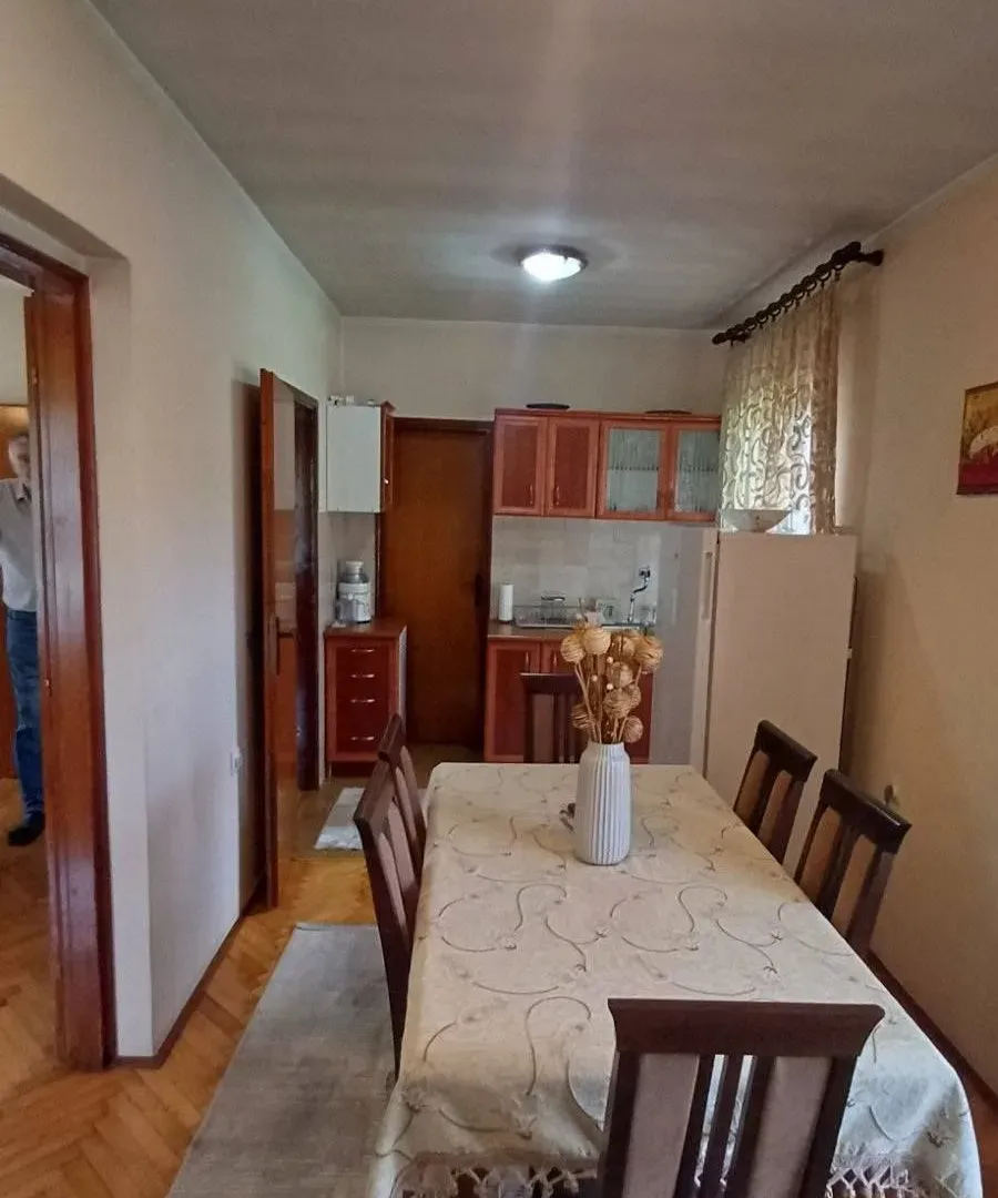 Sale, house, 197m², Stara varoš, Nikšić